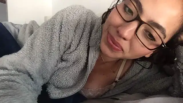 Sophi  a online show from February 23, 2026, 8:50 pm