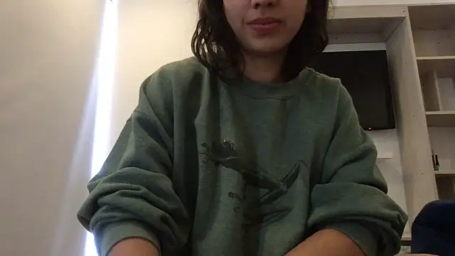 Snapshot of Sophi__a chatting on April 18, 2026, 6:23 pm Sophi a online show from April 18, 2026, 6:23 pm
