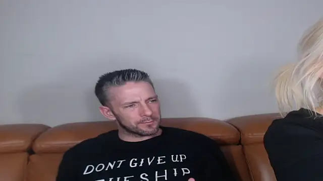 jaidenangel online show from April 14, 2026, 2:17 am