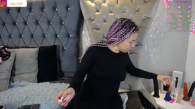 CaroFisher online show from December 17, 2025, 1:17 pm