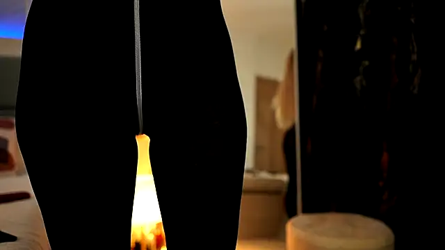 MiaCharm online show from November 5, 2025, 8:53 pm