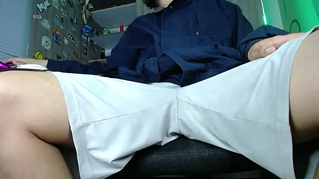 zacwatson  online show from December 27, 2024, 8:24 am