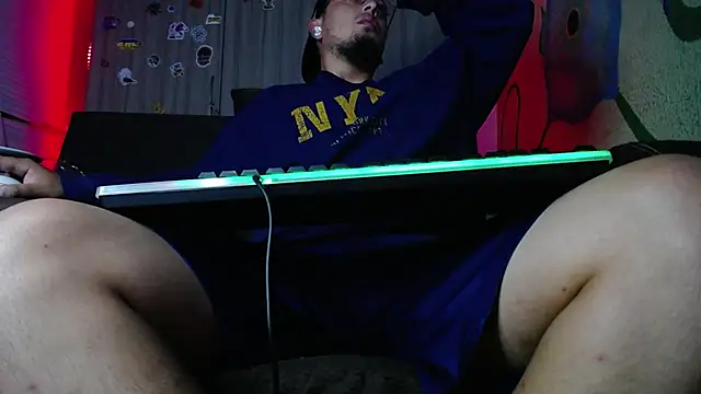 zacwatson  online show from March 4, 2025, 6:04 am