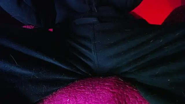 zacwatson  online show from November 14, 2025, 2:54 am