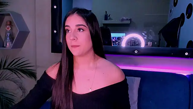 Snapshot of Sussy_Bell01 chatting on December 9, 2024, 11:34 pm Sussy Bell01 online show from December 9, 2024, 11:34 pm