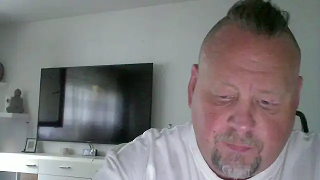 Snapshot of pimmelmann3 chatting on April 29, 2026, 5:06 pm pimmelmann3 online show from April 29, 2026, 5:06 pm