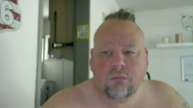 Snapshot of pimmelmann3 chatting on May 16, 2026, 8:44 am pimmelmann3 online show from May 16, 2026, 8:44 am