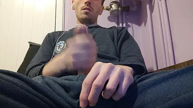  Hocthus  online show from January 16, 2025, 4:39 pm