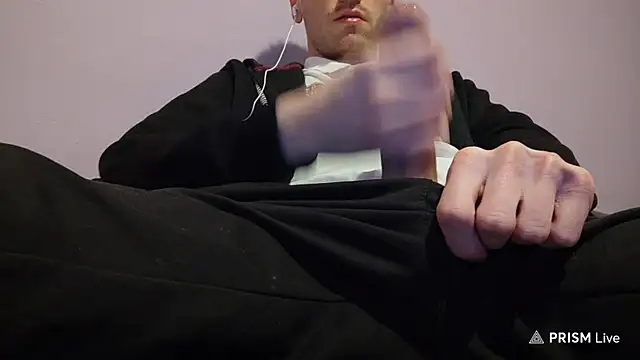  Hocthus  online show from February 14, 2025, 9:43 pm