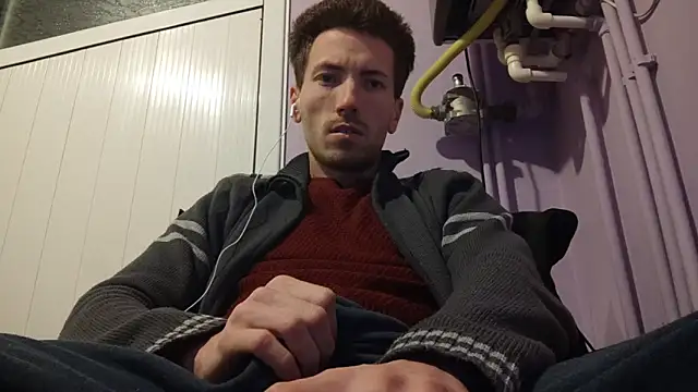  Hocthus  online show from February 19, 2025, 6:00 pm