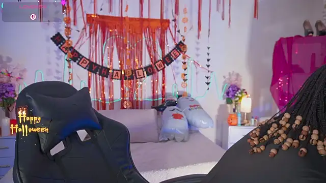 EmmaSanzz  online show from November 1, 2025, 3:08 am