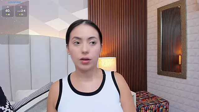 Snapshot of Julietasantos__ chatting on September 24, 2025, 6:44 pm Julietasantos online show from September 24, 2025, 6:44 pm
