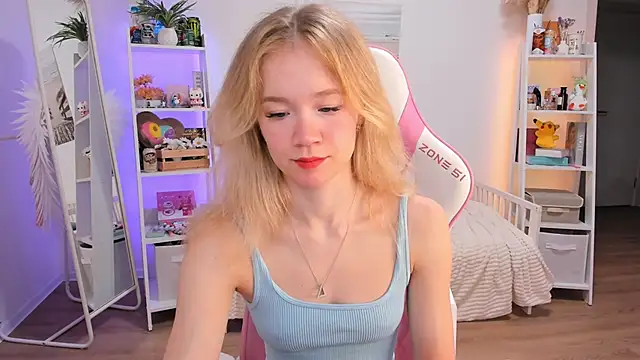 Lily Young online show from February 1, 2025, 3:19 am