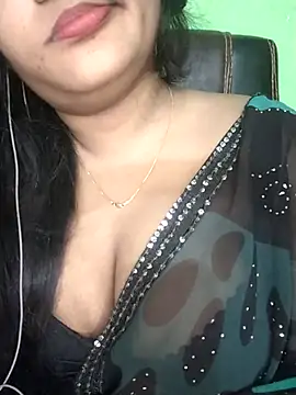 Snapshot of Kotha_-Moni chatting on July 5, 2026, 4:25 pm Kotha -Moni online show from July 5, 2026, 4:25 pm