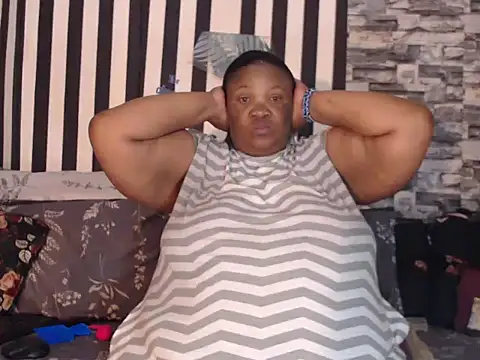 Snapshot of BigHotMatureXx chatting on September 18, 2025, 9:11 am BigHotMatureXx online show from September 18, 2025, 9:11 am