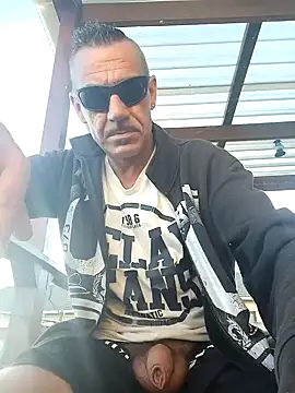 Snapshot of Bbboy42 chatting on January 14, 2025, 4:04 am Bbboy42 online show from January 14, 2025, 4:04 am