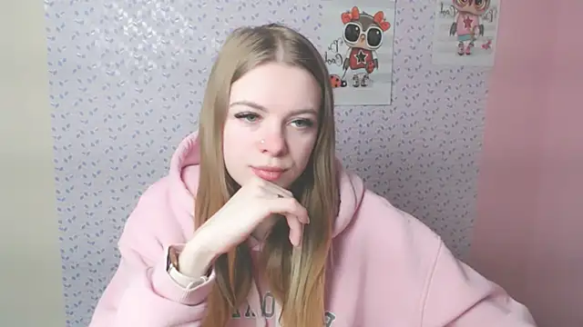 Snapshot of AliceFlirtt_ chatting on February 7, 2025, 8:55 am AliceFlirtt online show from February 7, 2025, 8:55 am