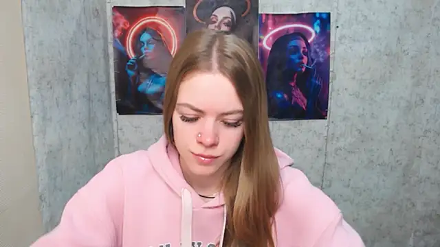 AliceFlirtt  online show from November 10, 2025, 9:19 am