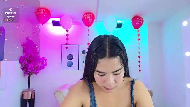 Kaori ayu online show from February 12, 2026, 12:44 pm