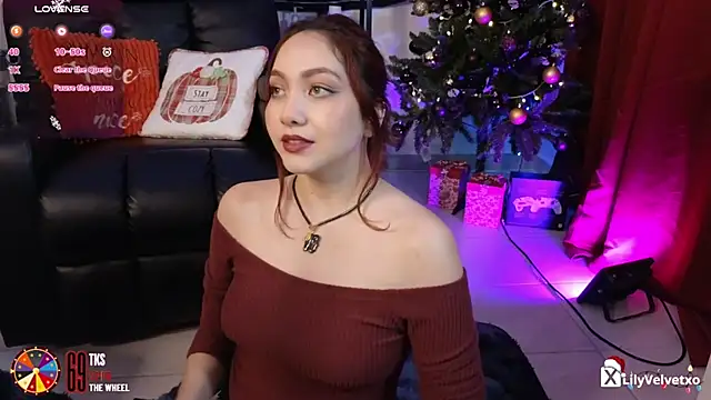 LilyVelvett online show from December 6, 2024, 4:14 am