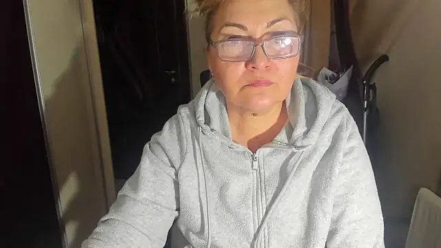 Snapshot of IryshAlice chatting on February 4, 2025, 7:22 pm IryshAlice online show from February 4, 2025, 7:22 pm