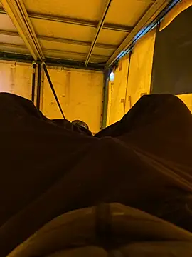 Snapshot of cussy007 chatting on December 17, 2024, 12:22 pm cussy007 online show from December 17, 2024, 12:22 pm