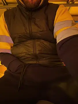 Snapshot of cussy007 chatting on January 8, 2025, 11:21 am cussy007 online show from January 8, 2025, 11:21 am