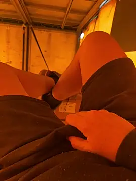 Snapshot of cussy007 chatting on March 17, 2025, 1:18 pm cussy007 online show from March 17, 2025, 1:18 pm