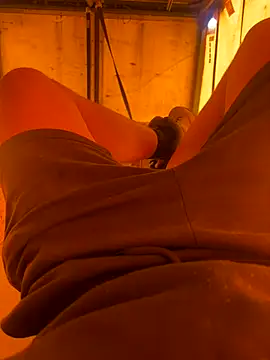 Snapshot of cussy007 chatting on September 16, 2025, 9:10 am cussy007 online show from September 16, 2025, 9:10 am