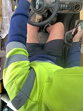 Snapshot of cussy007 chatting on October 15, 2025, 8:36 am cussy007 online show from October 15, 2025, 8:36 am