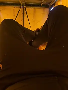 Snapshot of cussy007 chatting on December 17, 2025, 1:28 pm cussy007 online show from December 17, 2025, 1:28 pm