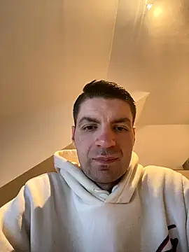 Ricoleckt online show from November 15, 2025, 2:24 pm