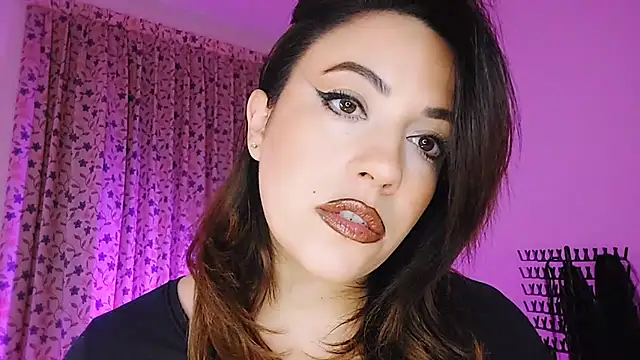 Latina hot2024 online show from February 8, 2025, 10:40 pm