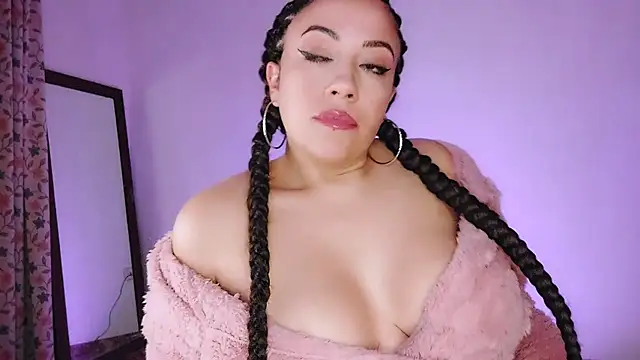 Latina hot2024 online show from March 19, 2025, 1:54 am