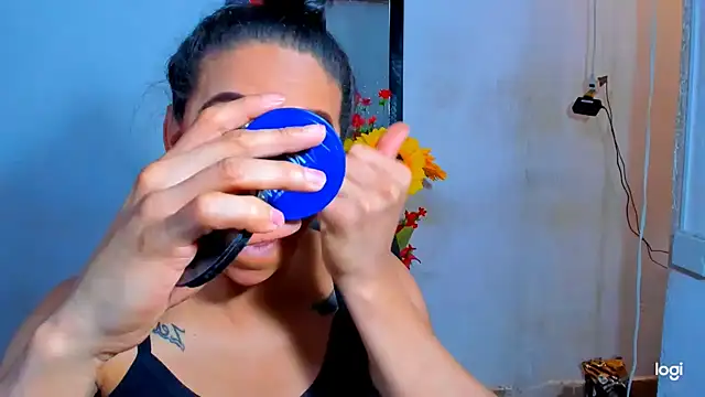 juanblakbigcock online show from April 14, 2026, 4:24 pm