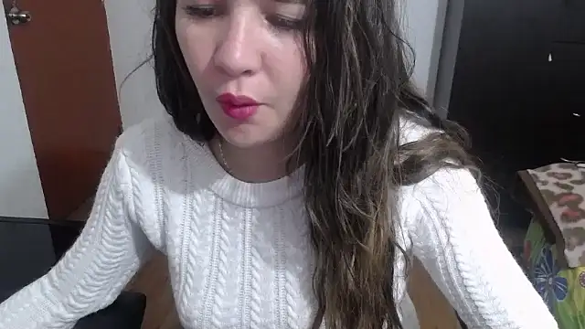 Snapshot of Luna_girlhot_ chatting on March 3, 2025, 6:44 pm Luna girlhot  online show from March 3, 2025, 6:44 pm