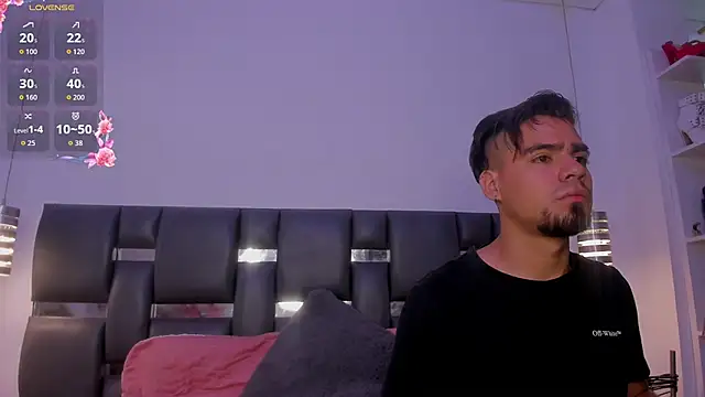 PittAndLunaa online show from February 17, 2026, 12:23 pm