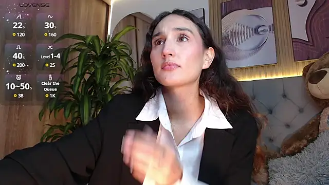 Snapshot of Brinna_se chatting on February 12, 2025, 12:05 am Brinna se online show from February 12, 2025, 12:05 am