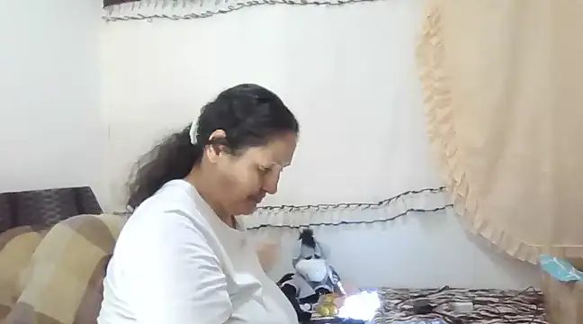 Snapshot of ximenajimenez chatting on January 19, 2025, 4:33 am ximenajimenez online show from January 19, 2025, 4:33 am