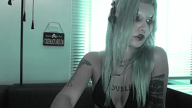 Snapshot of god_x_girl chatting on May 15, 2026, 11:12 pm god x girl online show from May 15, 2026, 11:12 pm