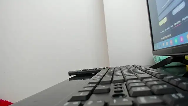 samantha  wilson online show from December 17, 2025, 3:07 pm