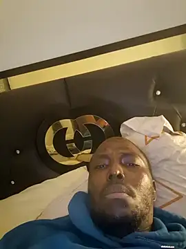 Snapshot of PlasticSurface727 chatting on September 20, 2025, 2:29 pm PlasticSurface727 online show from September 20, 2025, 2:29 pm