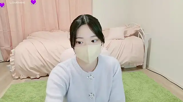 suzuuuuu online show from December 8, 2024, 4:25 am