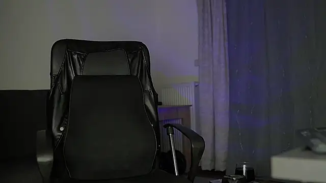 juliusmasters online show from September 9, 2025, 6:29 pm