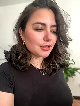 sukhakunis1 online show from November 4, 2025, 6:29 pm