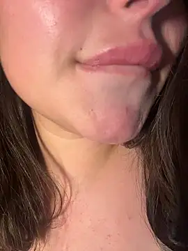 Snapshot of sukhakunis1 chatting on February 7, 2026, 2:15 am sukhakunis1 online show from February 7, 2026, 2:15 am