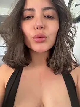 Snapshot of sukhakunis1 chatting on February 12, 2026, 3:18 pm sukhakunis1 online show from February 12, 2026, 3:18 pm