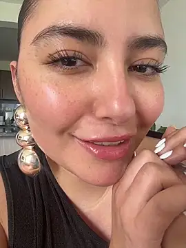 sukhakunis1 online show from March 13, 2026, 6:03 pm