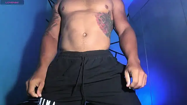 Snapshot of juande_24 chatting on May 27, 2026, 6:49 pm juande 24 online show from May 27, 2026, 6:49 pm