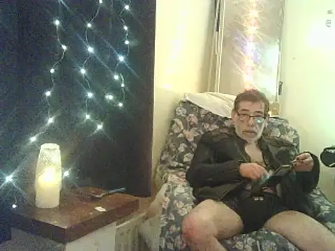 Snapshot of DaddyQuimHot chatting on February 12, 2025, 1:52 am DaddyQuimHot online show from February 12, 2025, 1:52 am